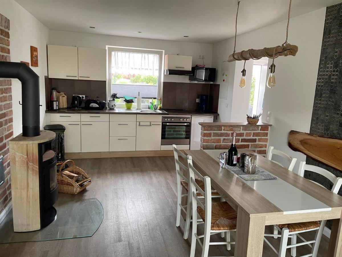 Groß Zicker Ferienwohnung Fiene מראה חיצוני תמונה